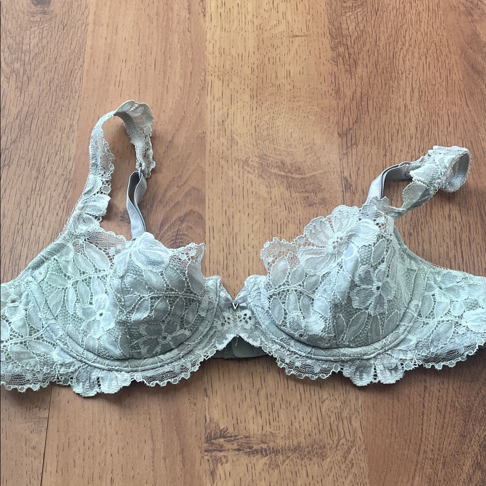 Lace Underwire lined no padding silver Body bra